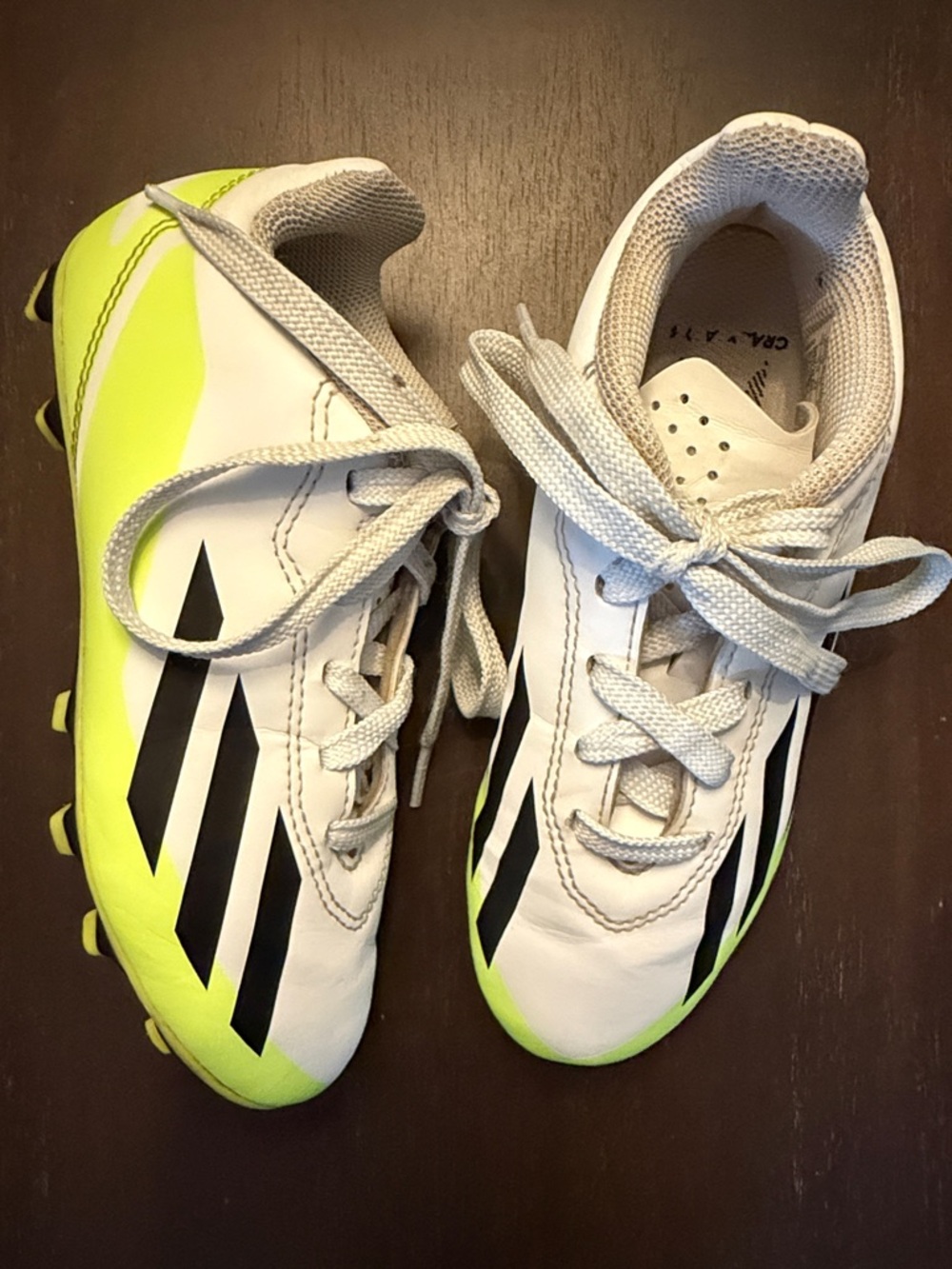 Kids adidas soccer cleats, no shoelaces 13.5 kid